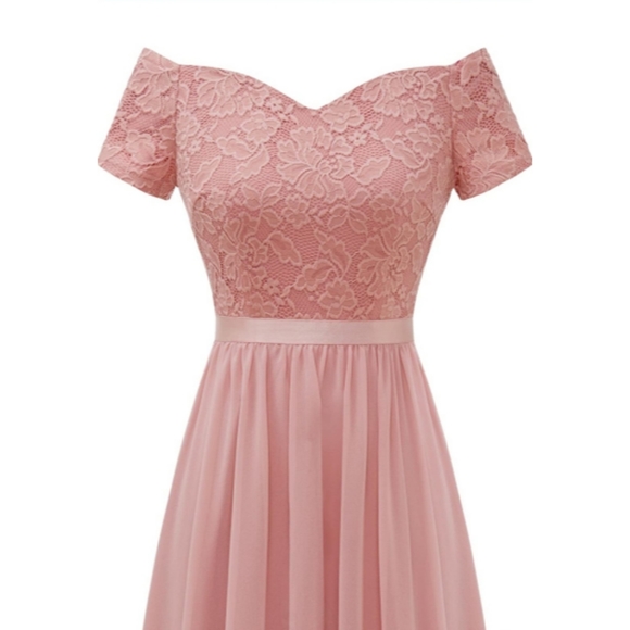 Off the Shoulder Lace Maxi Dress - Picture 3 of 6